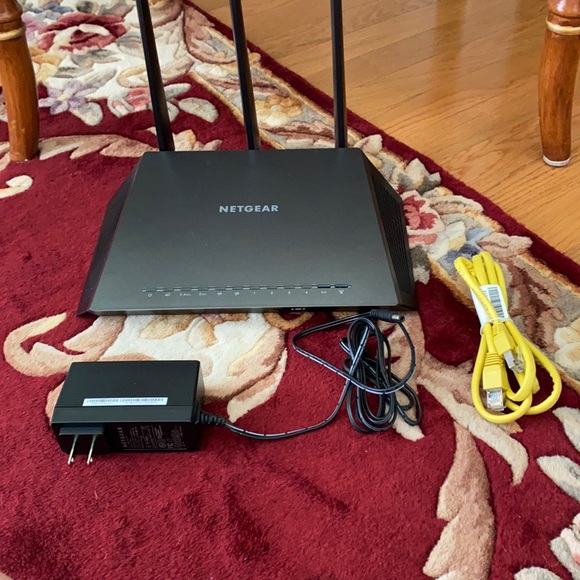 SALE Netgear Nighthawk Router - Picture 1 of 13